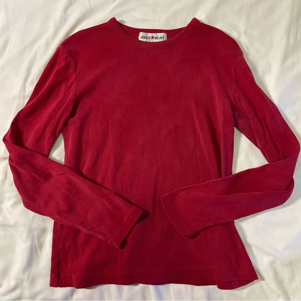 Jones wear vintage red long sleeve (sold)